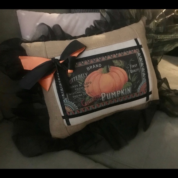 Fall decor pumpkin pillow - Picture 2 of 3